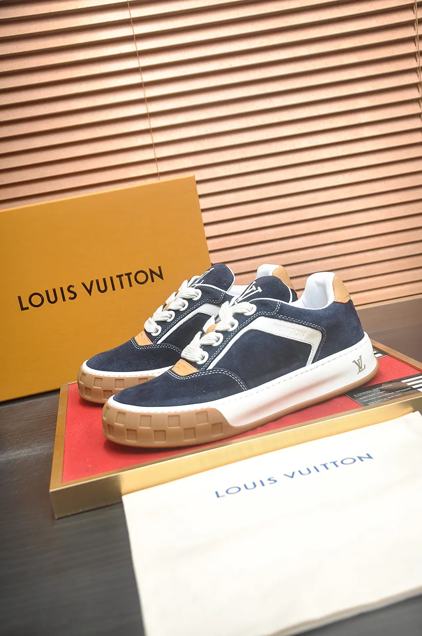 Men's shoes 💰680💶[LOUIS VUITTON] (original order) couple model 🍀LV Louis Vuitton * - top version of LV classic trendy shoes! Made of imported original cowhide, water-dyed cowhide lining, and original wear-resistant rubber outsole! High quality products! Size for women: 35-40. Men: 39-46 (45.46 customized)